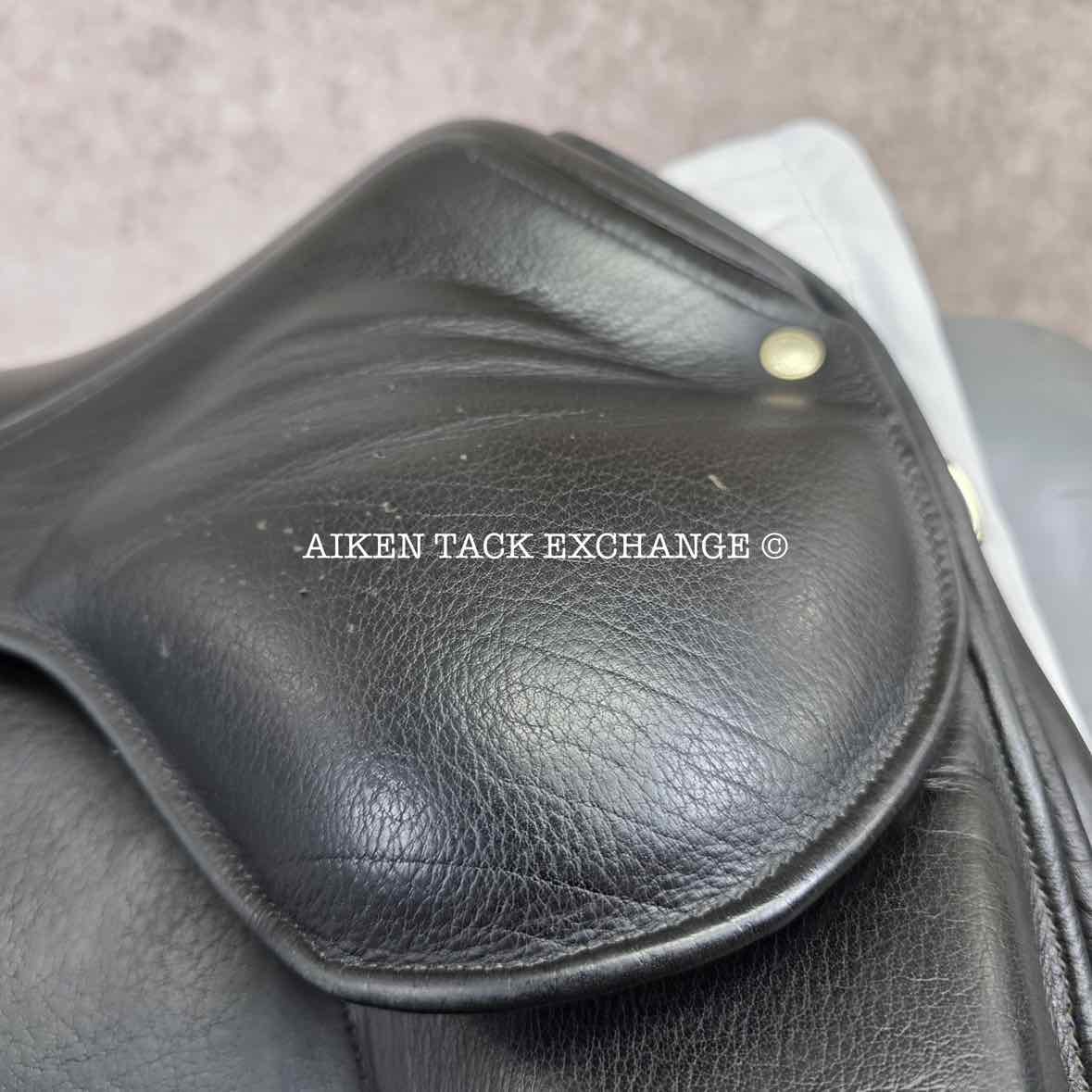 1999 Childeric DAC Monoflap Dressage Saddle, 18" Seat, 3 Flap, Wide Tree, Foam Panels