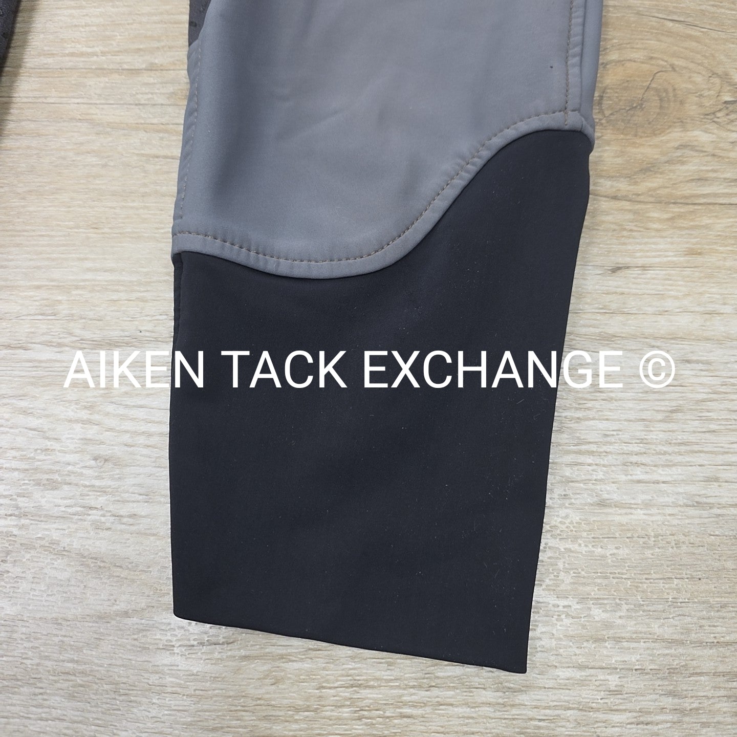 Cavallo CavaGrip Silicone Grip Full Seat Breeches, Size 32 (Missing Bling)