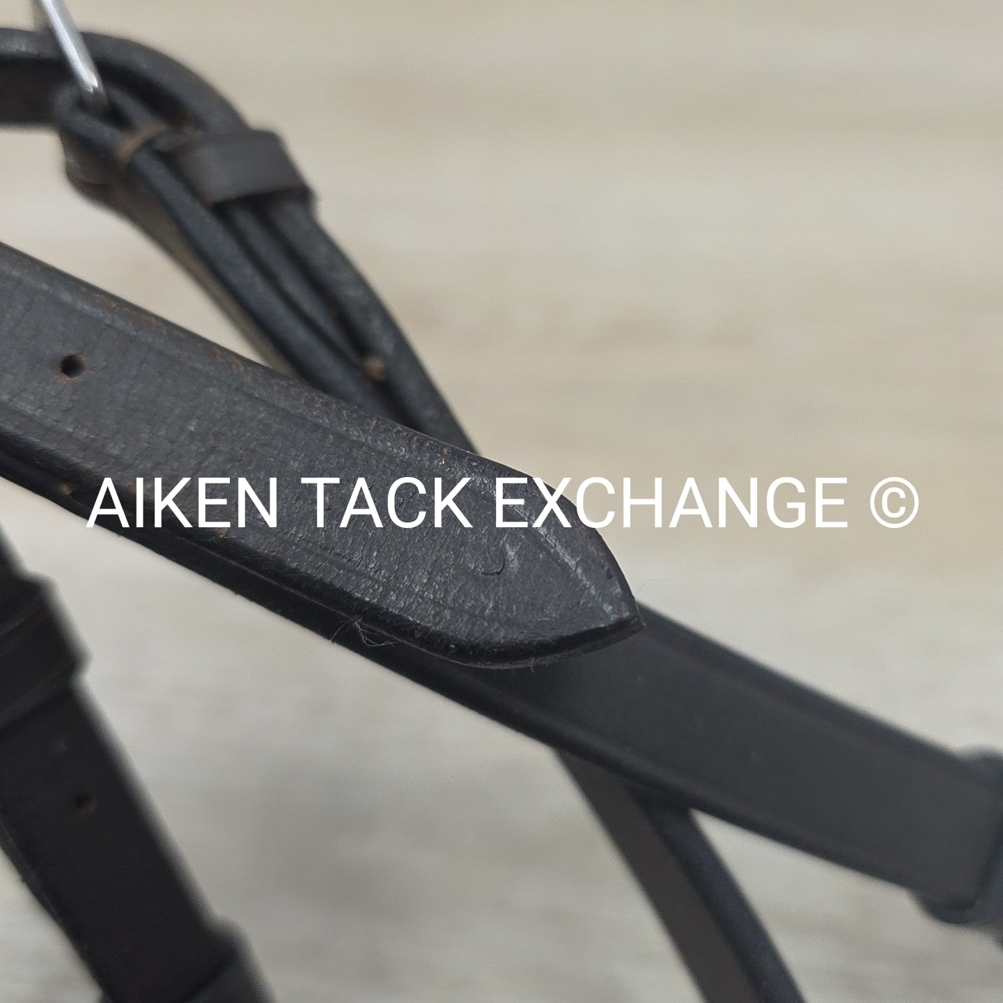 English Bridle with Clincher Noseband, No Flash Strap, No Reins, Brown, Size Cob