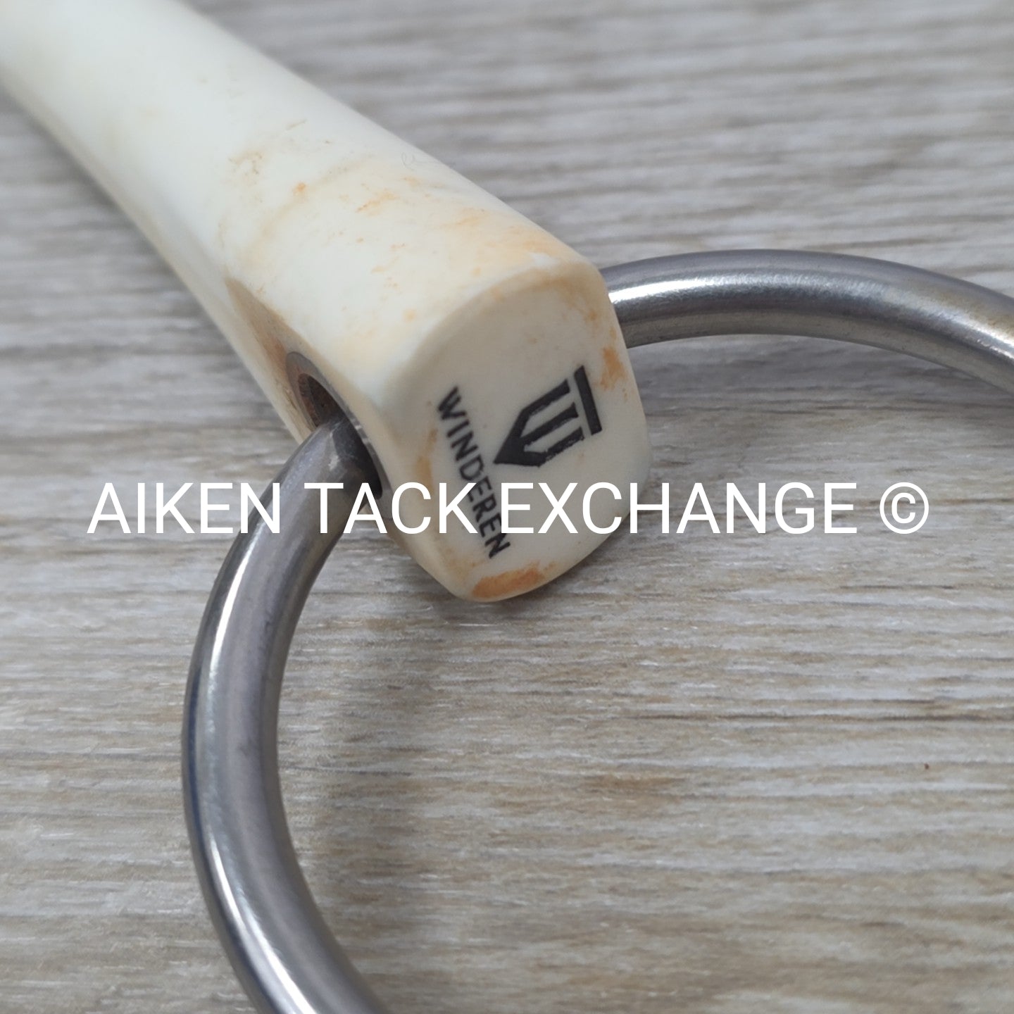 Winderen Single Joint White Comfort Loose Ring Bit 5.75"