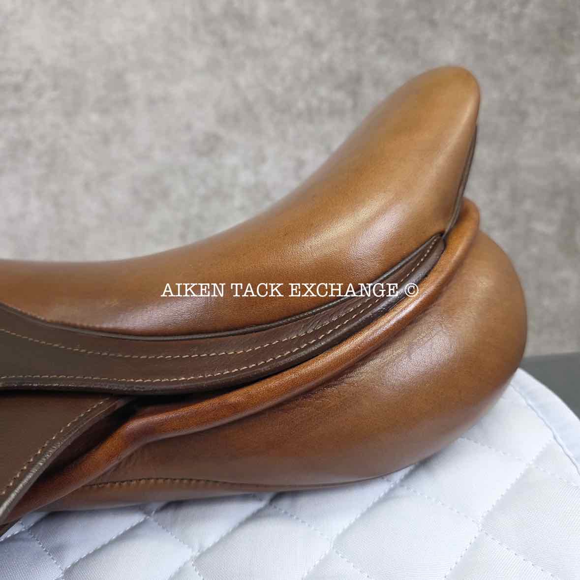 2013 Pessoa A/O AMS Close Contact Jump Saddle, 16" Seat, Adjustable Tree - XCH Changeable Gullet, Wool Flocked Panels