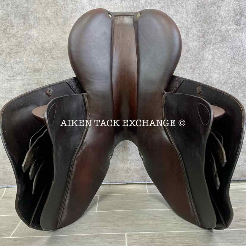 **SOLD** 2011 CWD SE02 Close Contact Jump Saddle, 17.5" Seat, 3C Flap, Medium Tree, Foam Panels