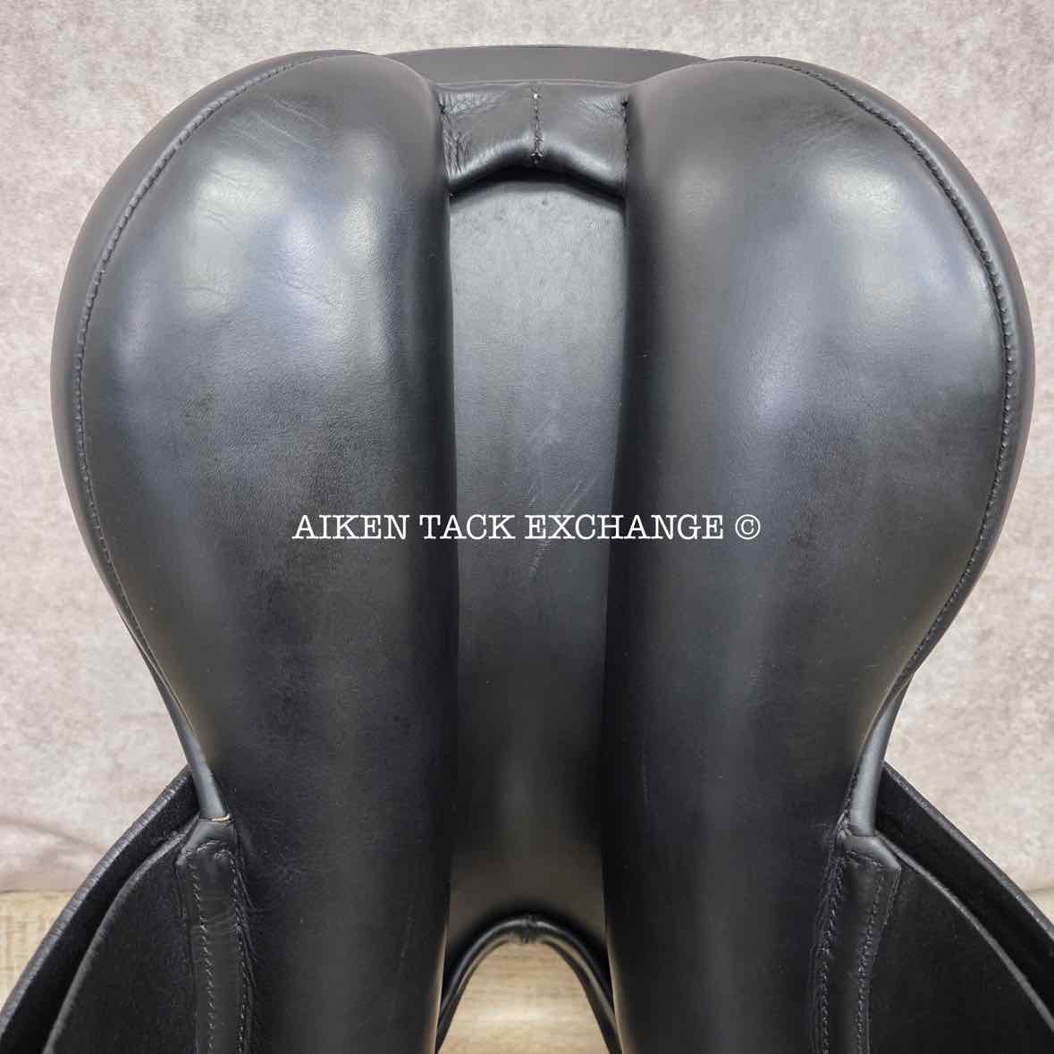 **SOLD** 2001 Albion Kontrol Close Contact Jump Saddle, 17.5" Seat, Medium Narrow Tree, Wool Flocked Panels