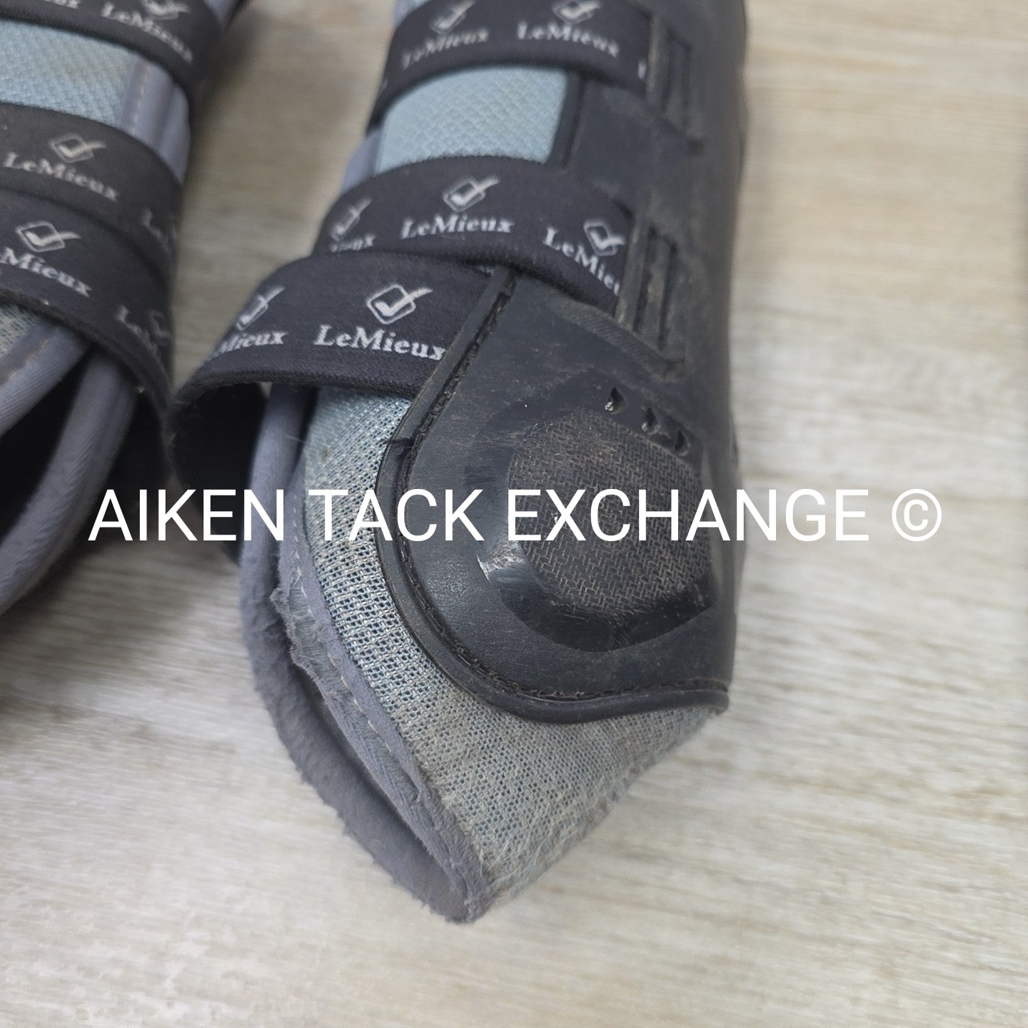 BARGAIN BUNDLE: LeMieux Open Front Tendon Boots, Medium Front & Large Hind
