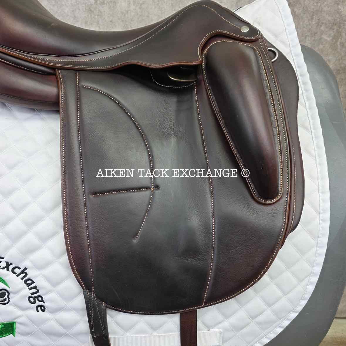 2022 Arion Monoflap Dressage Saddle, 18" Seat, 2A Flap, MW/W Tree, Foam Panels, Full Buffalo Leather