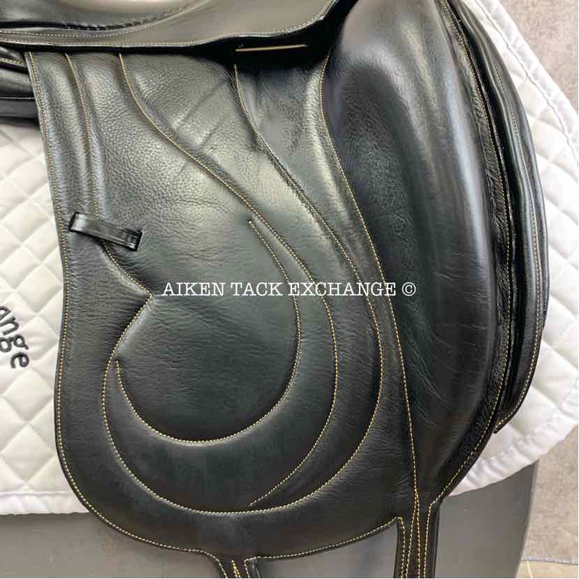 **SOLD** 2015 GMD Germida Ratomka Piaffe Monoflap Dressage Saddle, 16.5" Seat, Wide Tree, Foam Panels