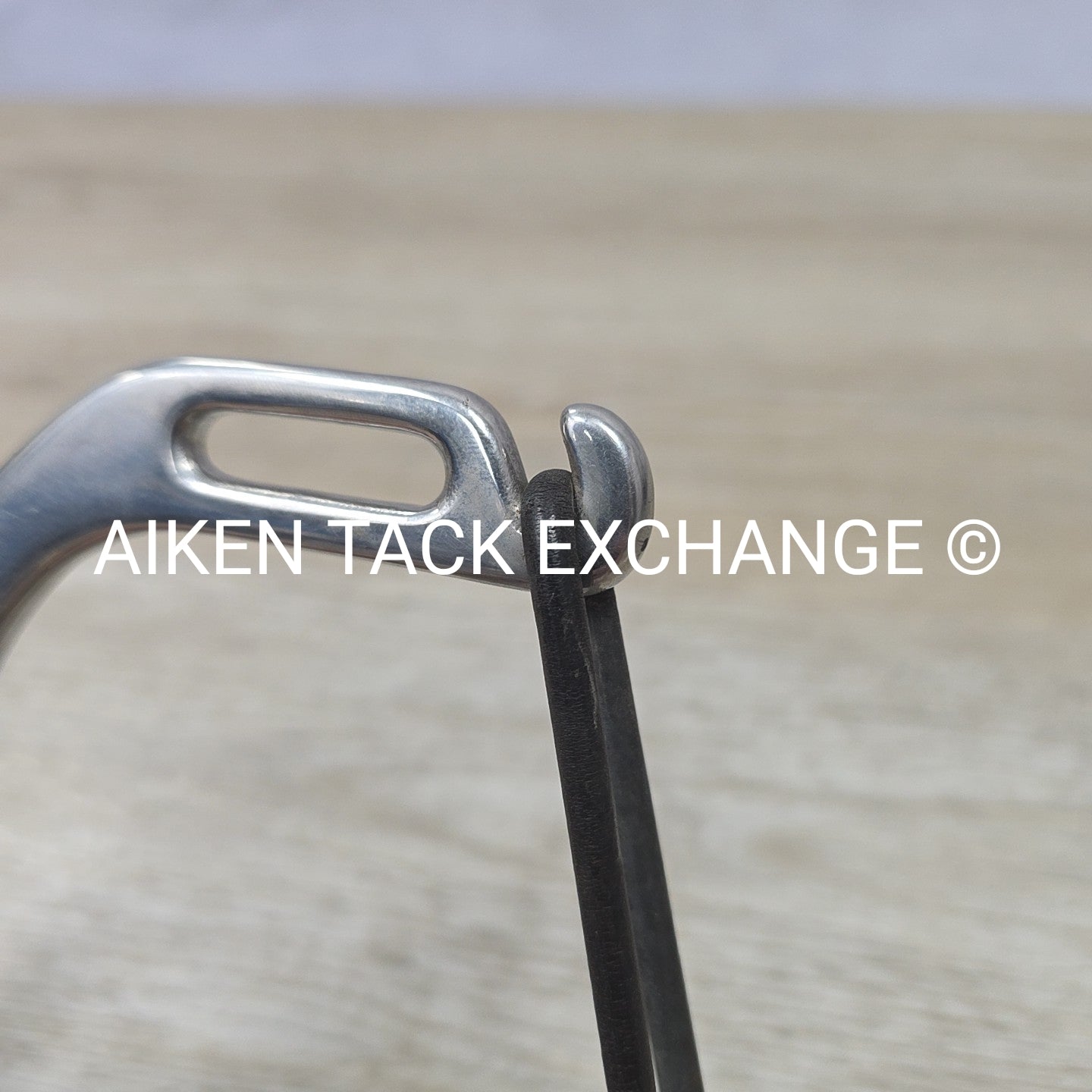 Safety Peacock Stirrups with Cheese Grater Pads, 4.75"