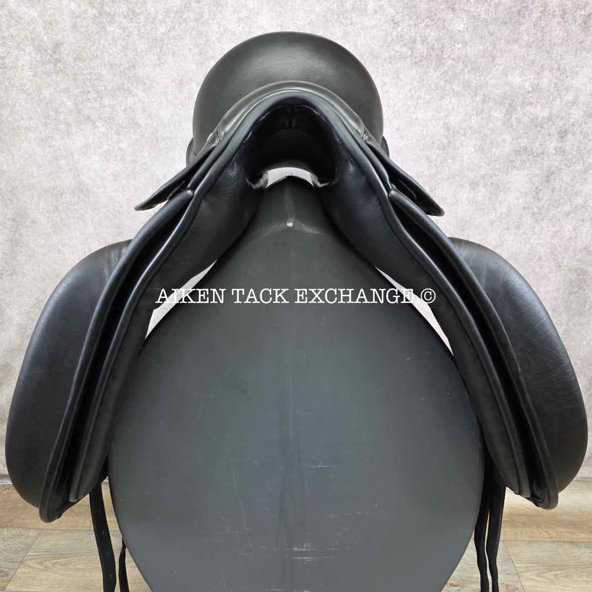 **SOLD** 2013 County Perfection Dressage Saddle, 17.5" Seat, Narrow Tree, Wool Flocked Panels