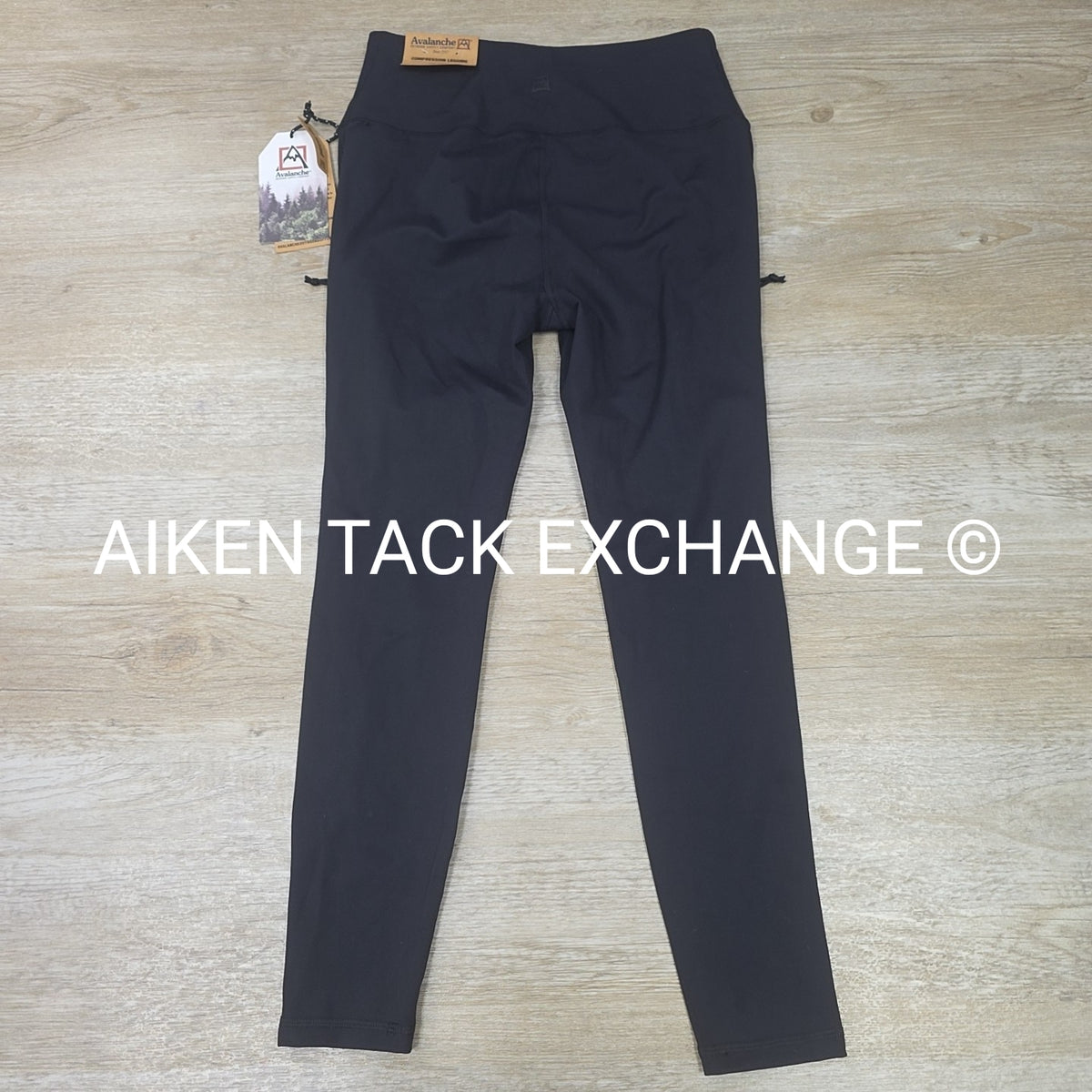 Avalanche Outdoor Supply Co. Compression Leggings, Size Medium
