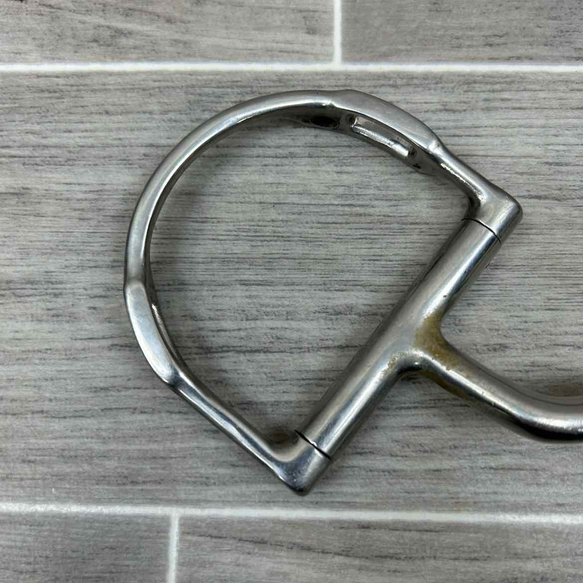 Myler 3 3/8" Medium English Dee with Hooks & Low Medium Wide Ported Barrel MB 33