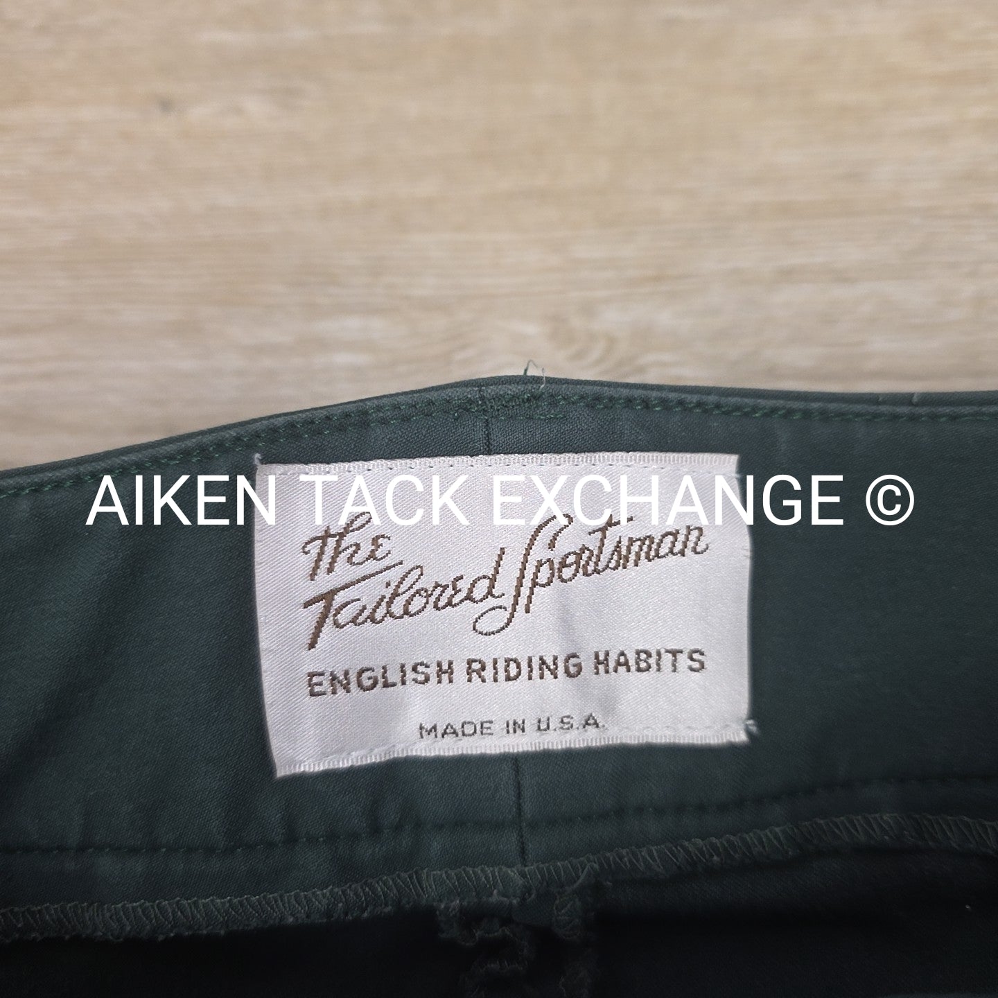 Tailored Sportsman Trophy Hunter Knee Patch Breeches, Size 10 R