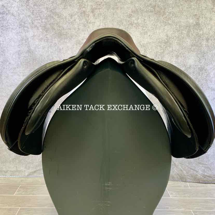 **SOLD** Marcel Toulouse Premia Close Contact Jump Saddle, 17.5" Seat, Wide Tree, Foam Panels