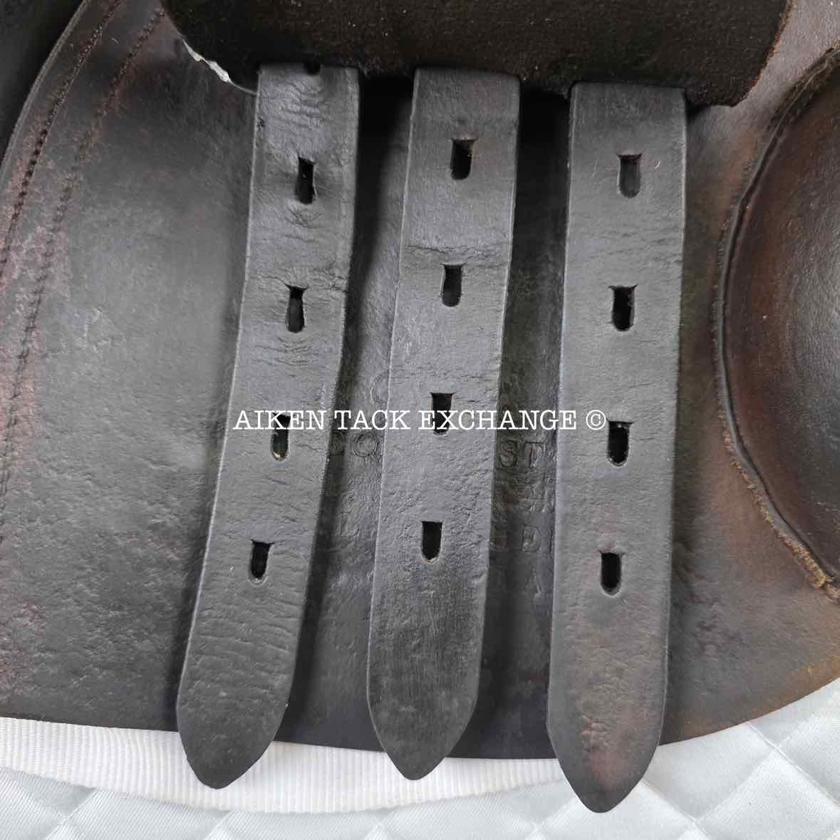 2005 County Conquest Jump Saddle, 18" Seat, Medium Tree, Wool Flocked Panels