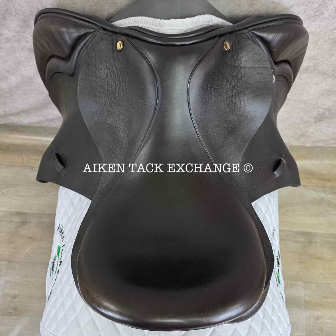2013 Black Country Wexford Jump Saddle, 17.5" Seat, Medium Wide Tree, Wool Flocked Panels