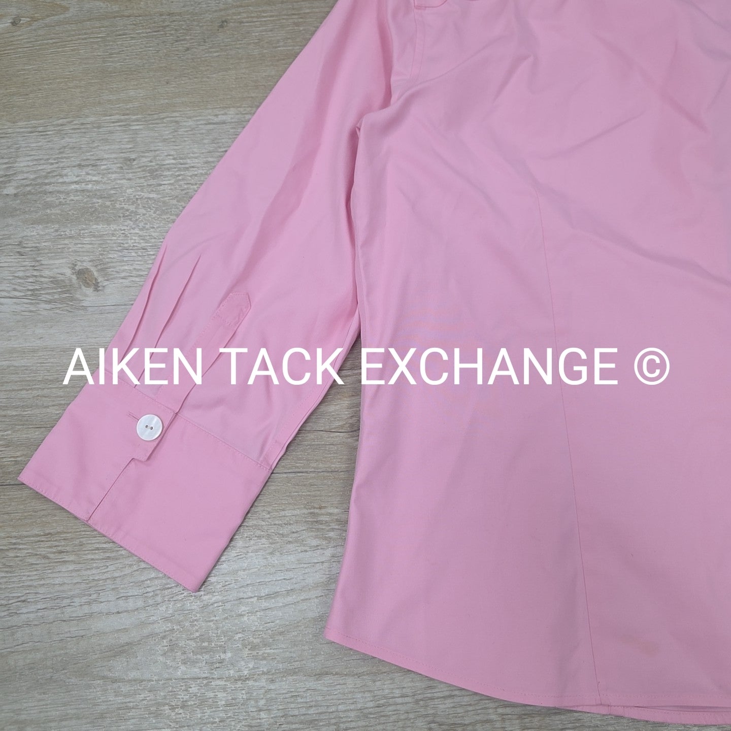 BARGAIN BUNDLE: 2 Coldwater Creek Button Up Shirts, Women's Medium
