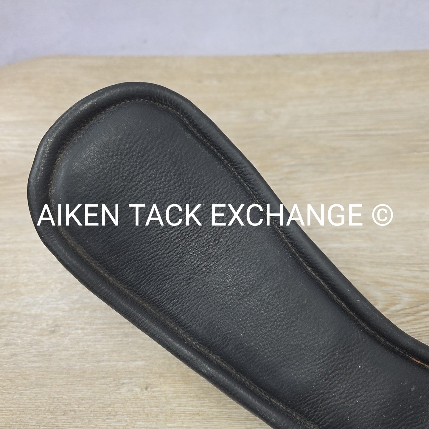 Custom Saddlery Contour Girth, Black, 26"