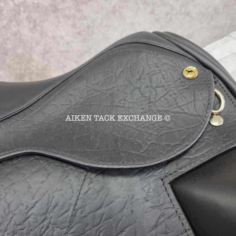 **SOLD** 2022 Black Country Optima Dressage Saddle, 17.5" Seat, MW/W Tree, Wool Flocked Serge Panels