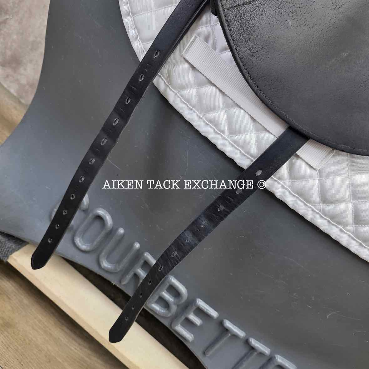 2020 Custom Saddlery Wolfgang Gemini R Monoflap Dressage Saddle, 17.5" Seat, Adjustable Tree, Wool Flocked Panels