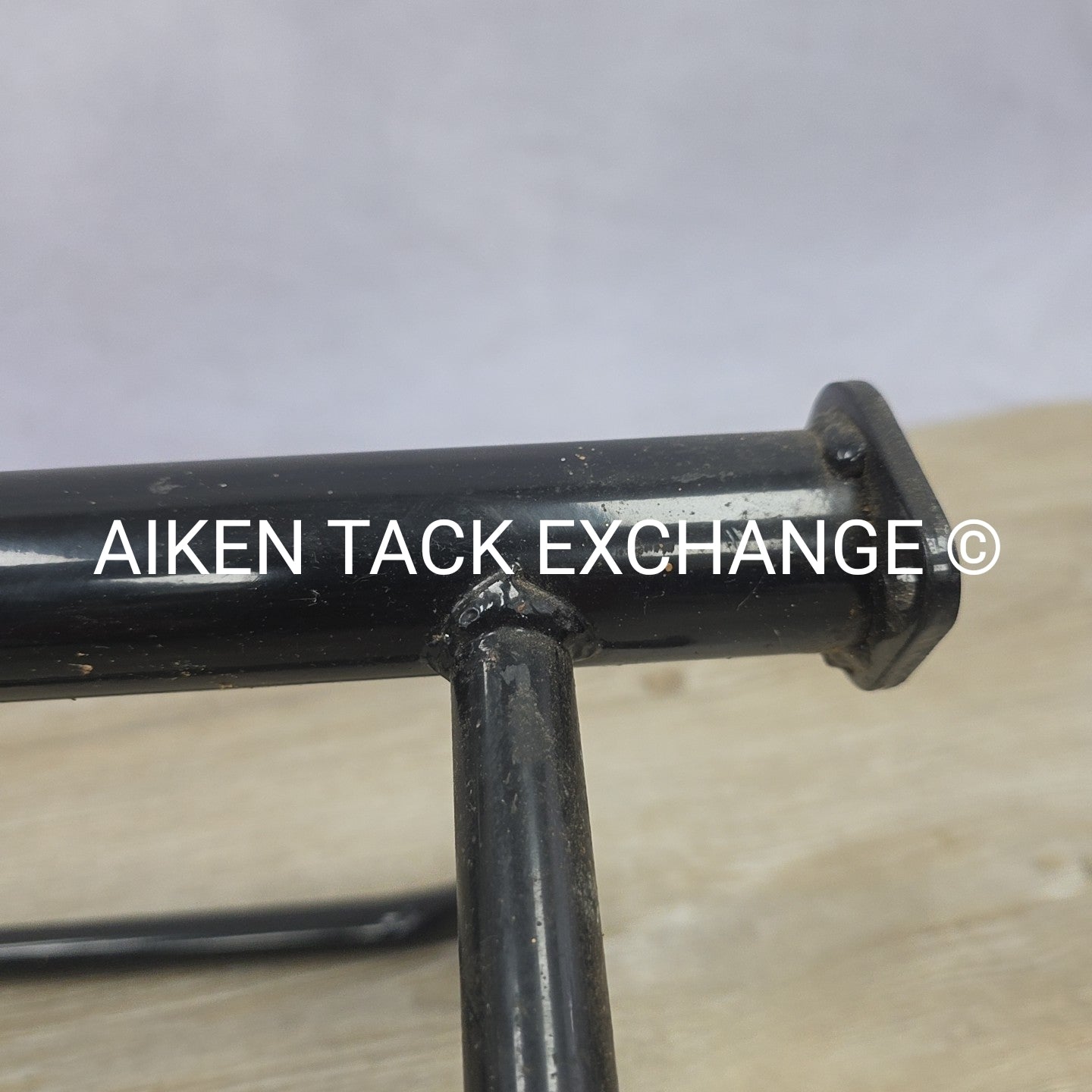 Metal Wall Mount Saddle Rack