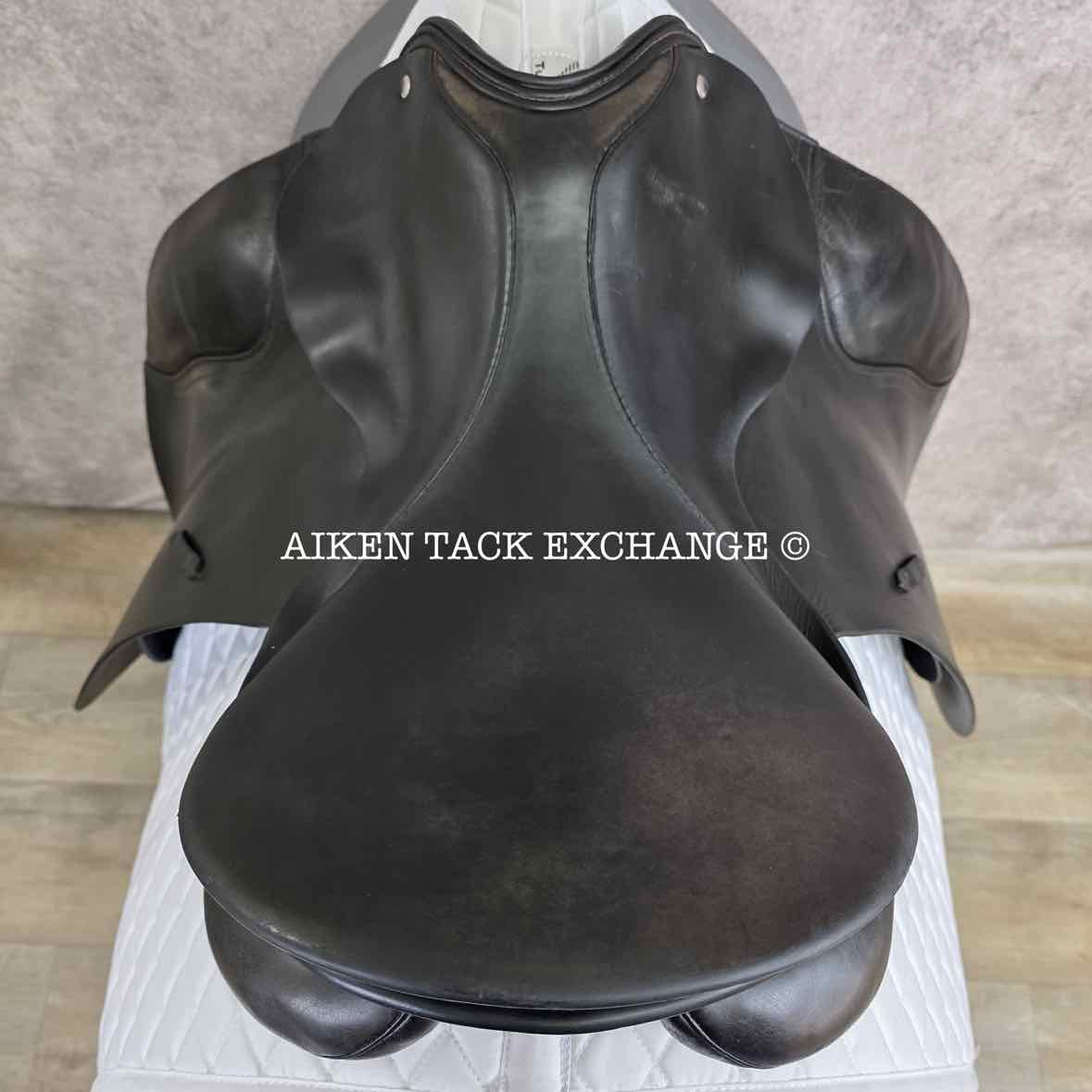 2006 Passier Optimum Dressage Saddle, 17.5" Seat, Medium Tree, Wool Flocked Panels