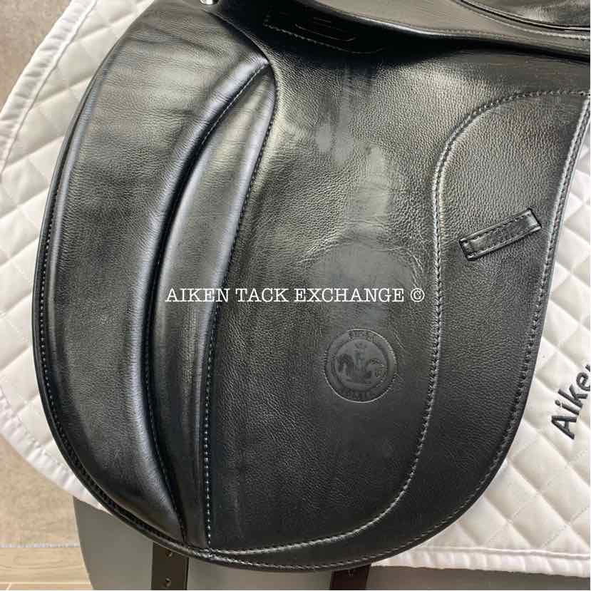 Sella Soleil Passagio Dressage Saddle, 17" Seat, Wide/Extra Wide Tree, Wool