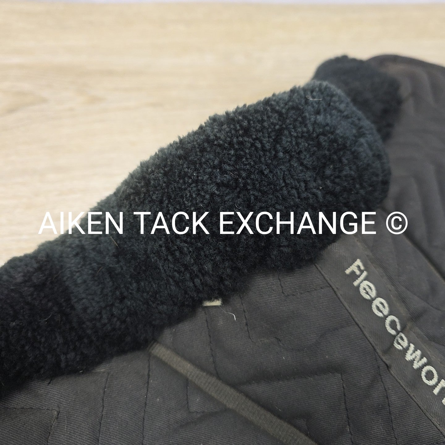 Fleeceworks FXK Half Pad with Rolled Edges, Size Large