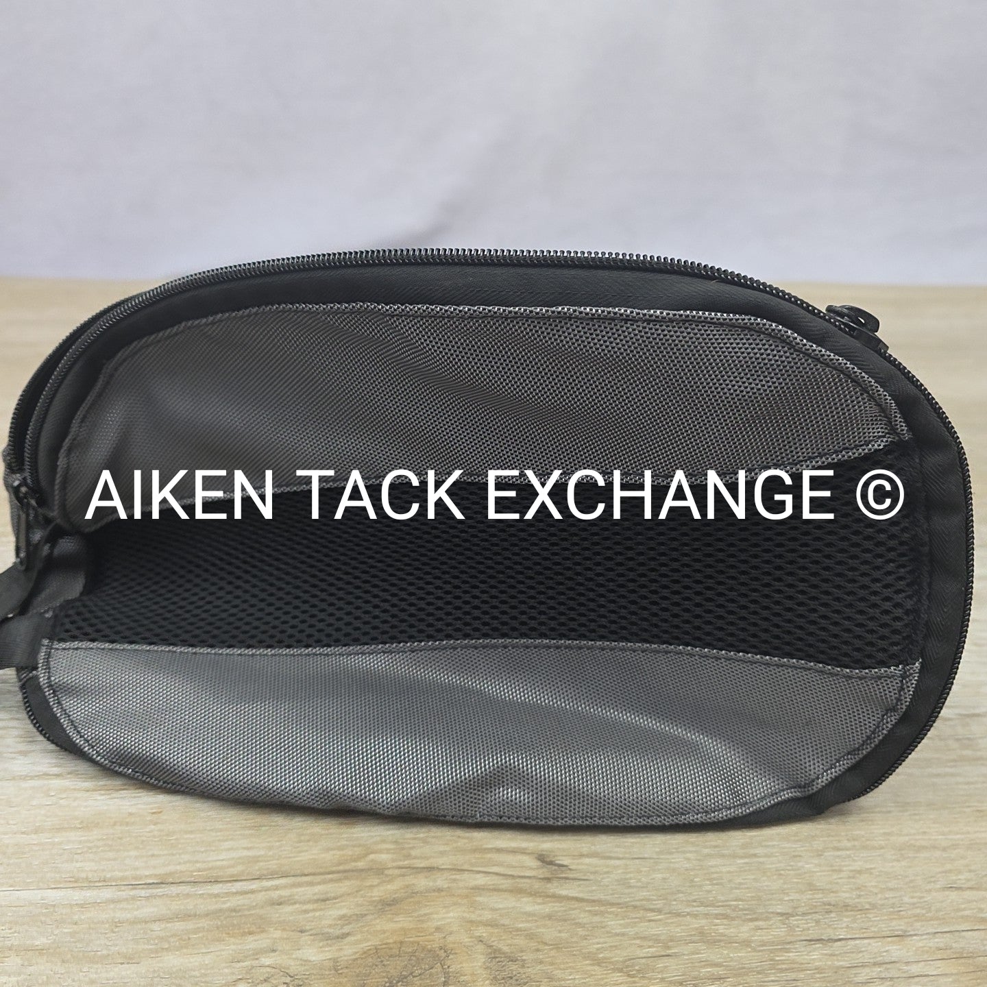 Gatehouse Padded Nylon Helmet Bag