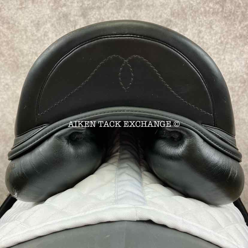 2011 Prestige Venus K Monoflap Dressage Saddle, 17" Seat, 33 Tree - MW, Wool Flocked Panels