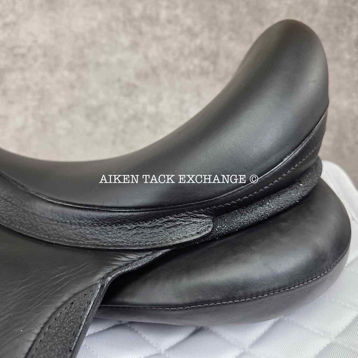 2021 Devoucoux Makila Harmonie Monoflap Dressage Saddle, 17.5" Seat - 002, 2A Flap, Dynamick Tree - Medium, D3D Panels