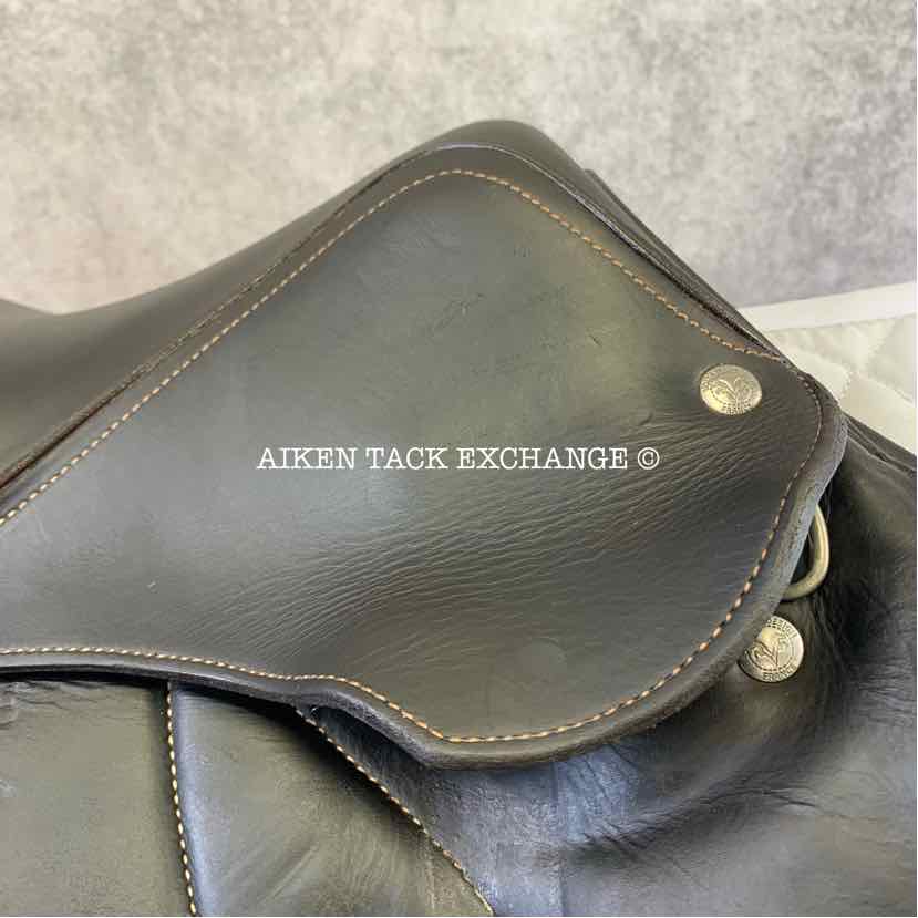 2021 Voltaire Lexington Monoflap Jump Saddle, 17" Seat, 3AAA Flap