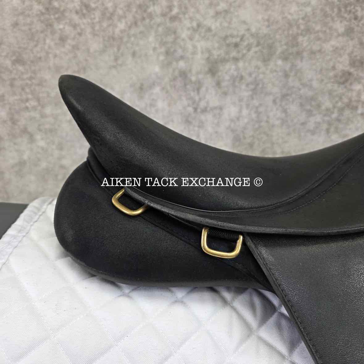 **SOLD** 2009 Wintec 2000 All Purpose Saddle, 17" Seat, Adjustable Tree - Changeable Gullet, CAIR Panels