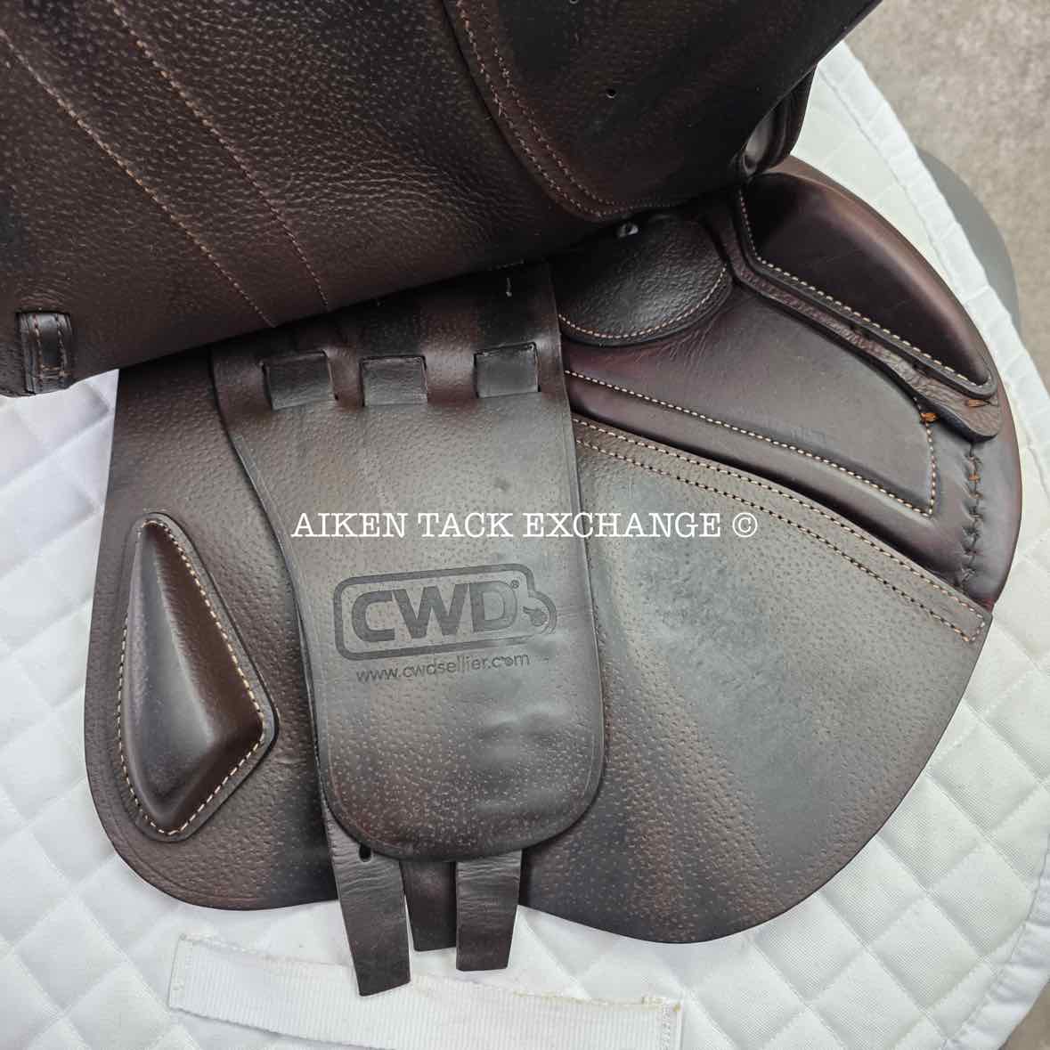 2019 CWD SE01 Close Contact Jump Saddle, 17" Seat, 3C Flap, Medium Tree, Foam Panels, Full Buffalo Leather