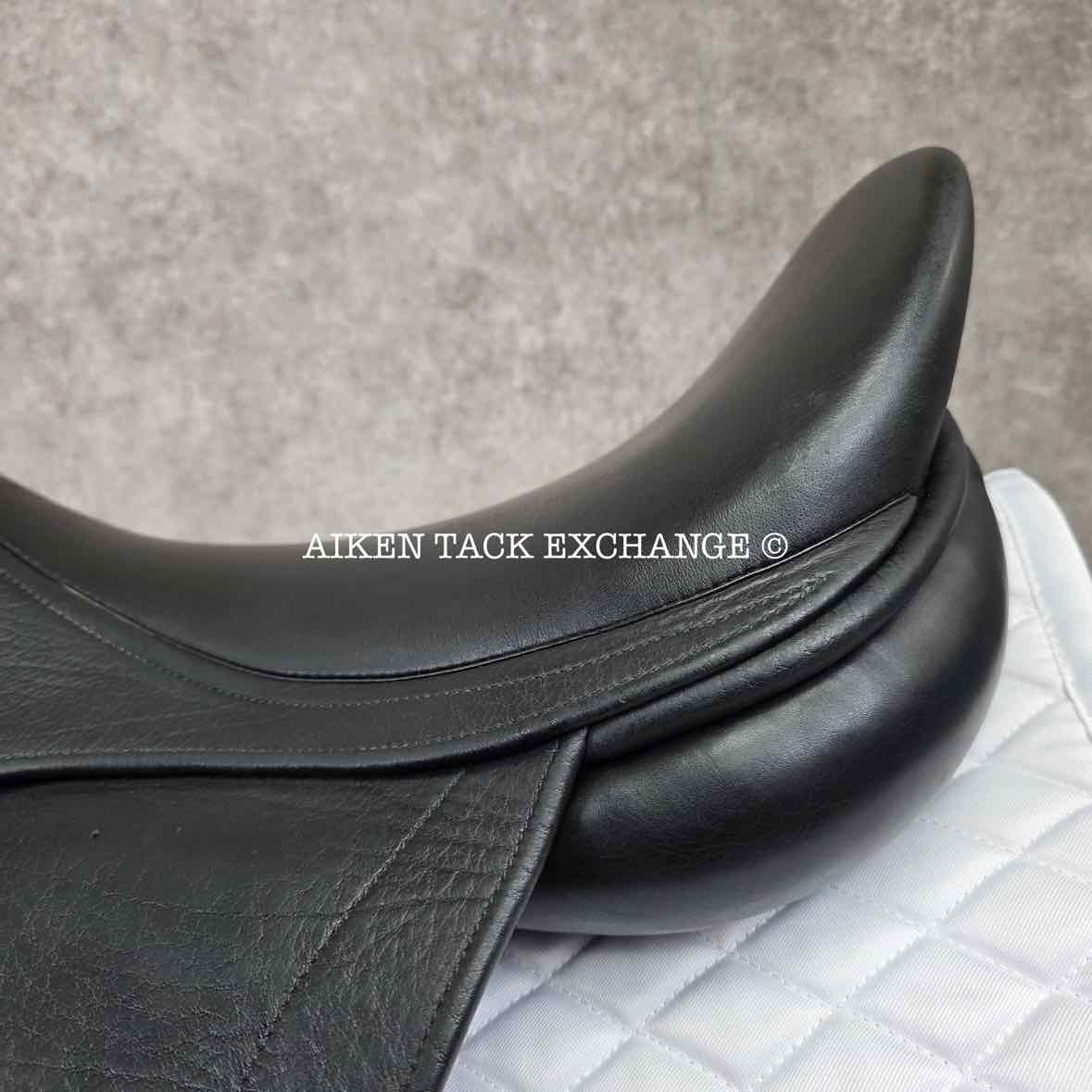 1999 Childeric DAC Monoflap Dressage Saddle, 18" Seat, 3 Flap, Wide Tree, Foam Panels