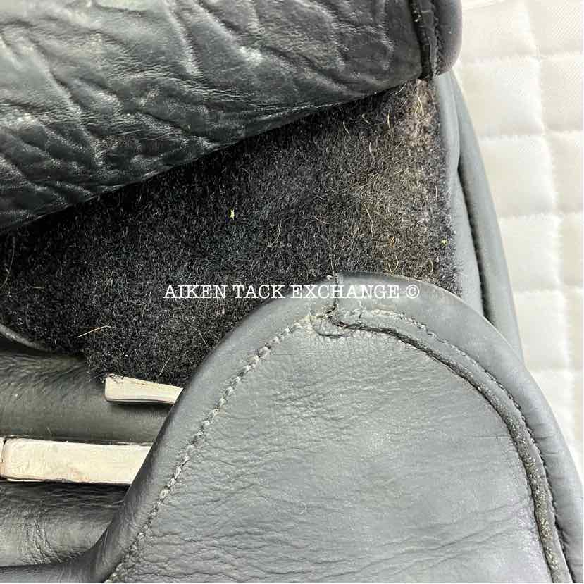 2005 County Perfection Dressage Saddle, 17.5" Seat, Adjustable Flap, M/MN Tree, Wool Flocked Panels
