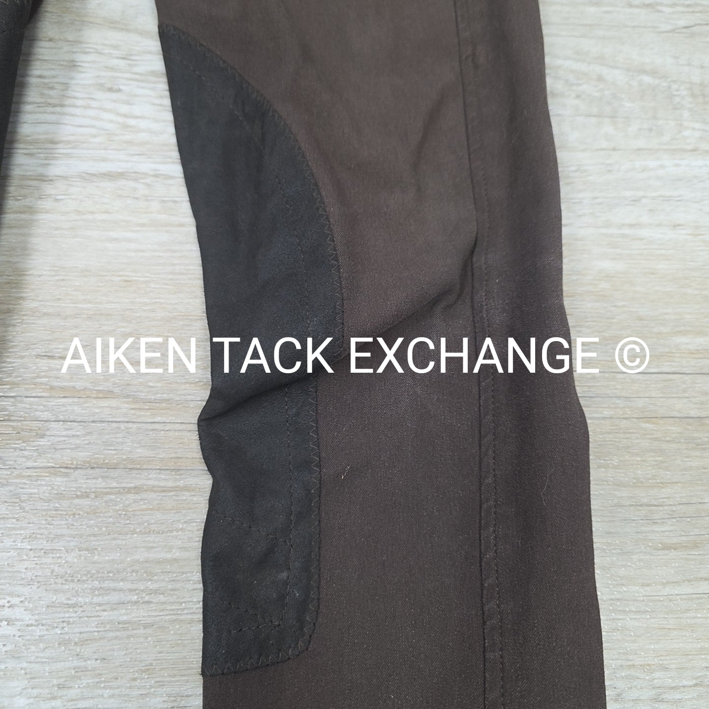 Tailored Sportsman Trophy Hunter Knee Patch Breeches, Size 24