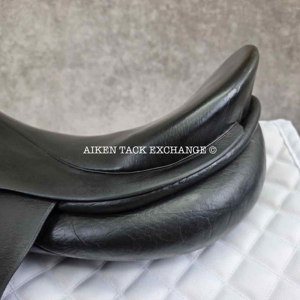 Roosli Pilatus Dressage Saddle, 17" Seat, Extra Short Flap, Medium Narrow Tree, Wool Flocked Panels