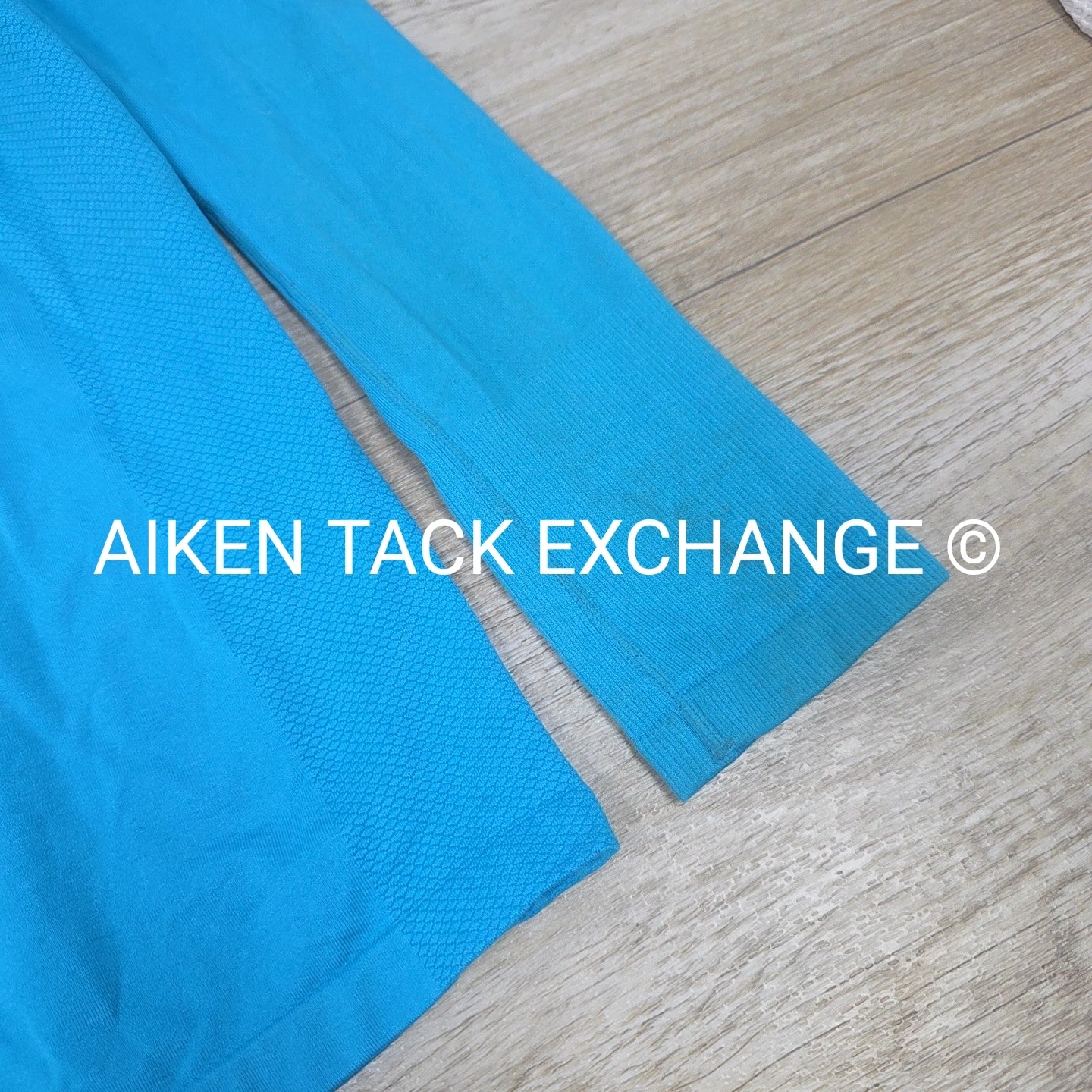 BARGAIN BUNDLE: 2 Long Sleeve Tops & 2 Short Sleeve Tops, Size Large
