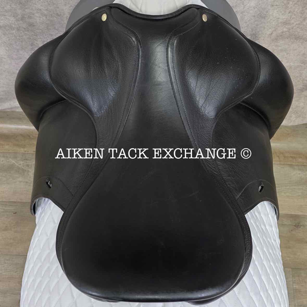 1999 Childeric DAC Monoflap Dressage Saddle, 18" Seat, 3 Flap, Wide Tree, Foam Panels