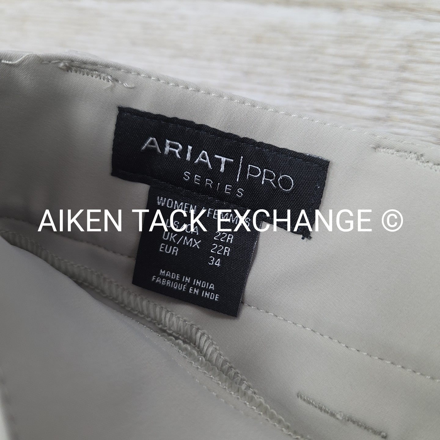 Ariat Tri Factor Silicone Grip Knee Patch Breeches, Size 22 R