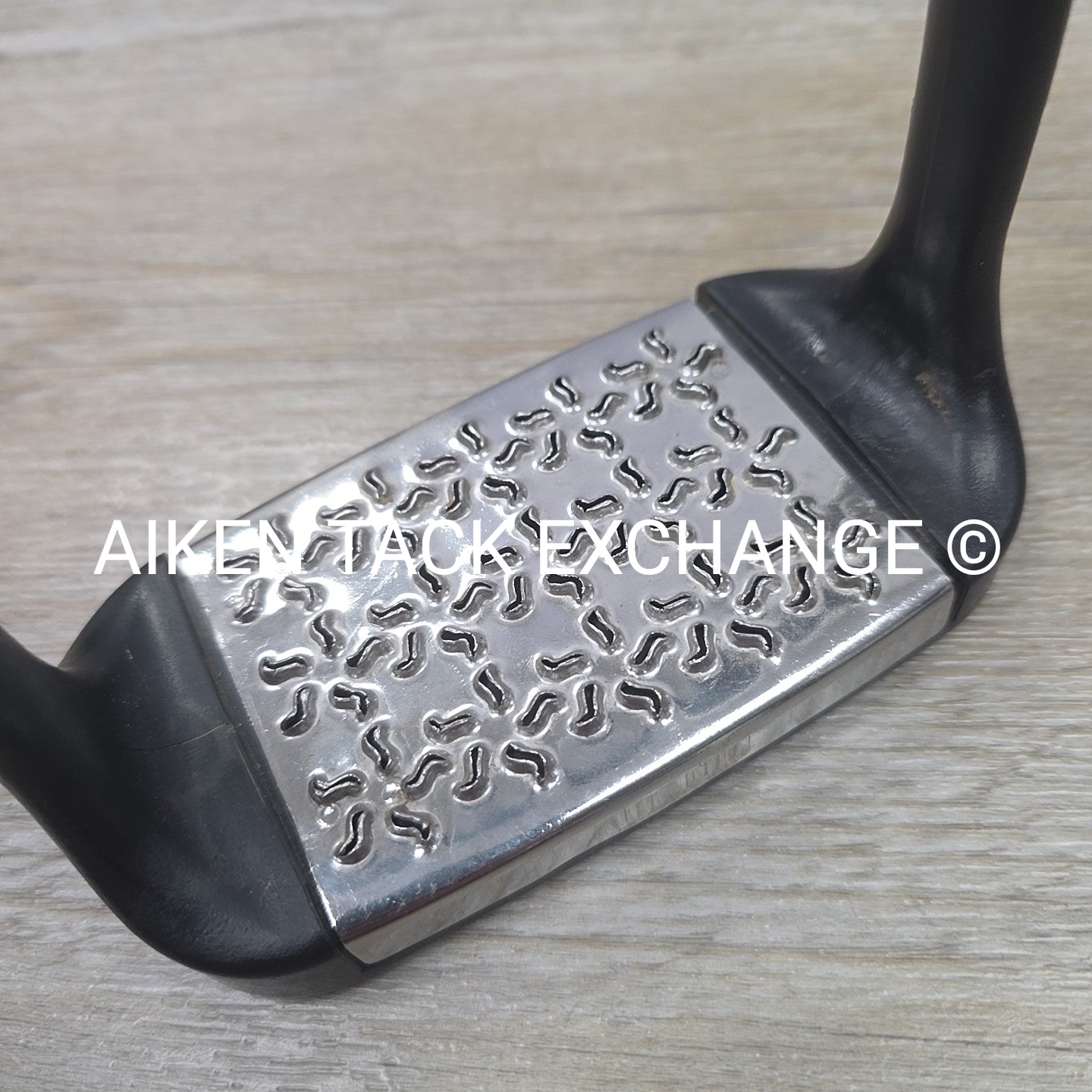 Equi Wing Wide Track Stirrups w Cheese Grater Pads 4.75"