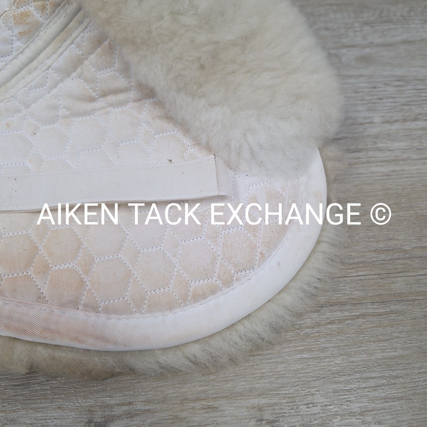 Mattes Gold Correction Sheepskin Half Pad, VS, Size Large