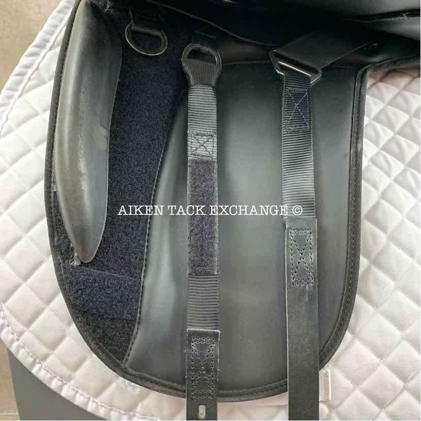 **SOLD** Thorowgood T4 Moveable Block MDR Standard Wither Dressage Saddle, 17.5" Seat, Adjustable Tree - Changeable Gullet, Wool Flocked Panels