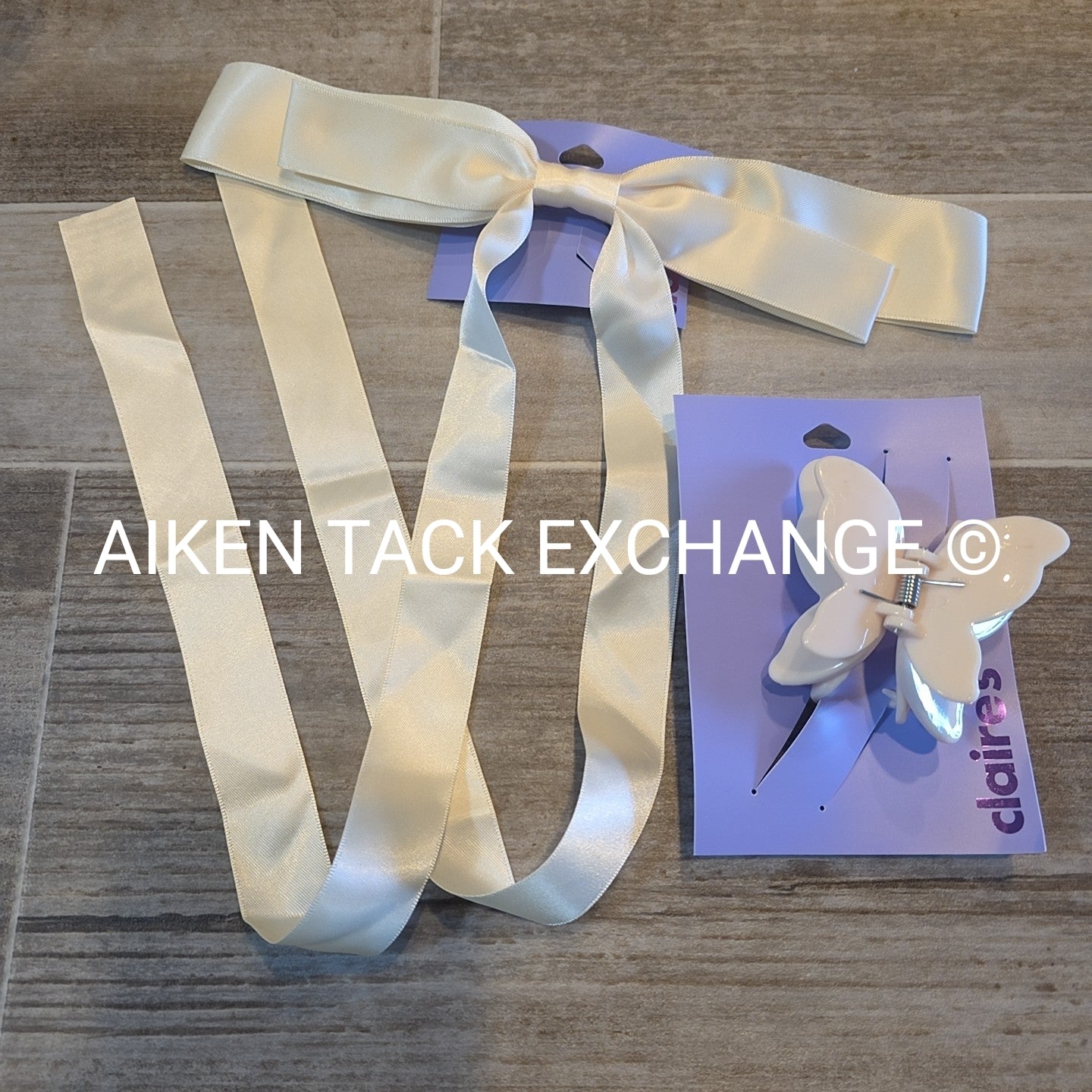 Claire's Hair Bundle - 1 Claw Clip, 1 Hair Clip