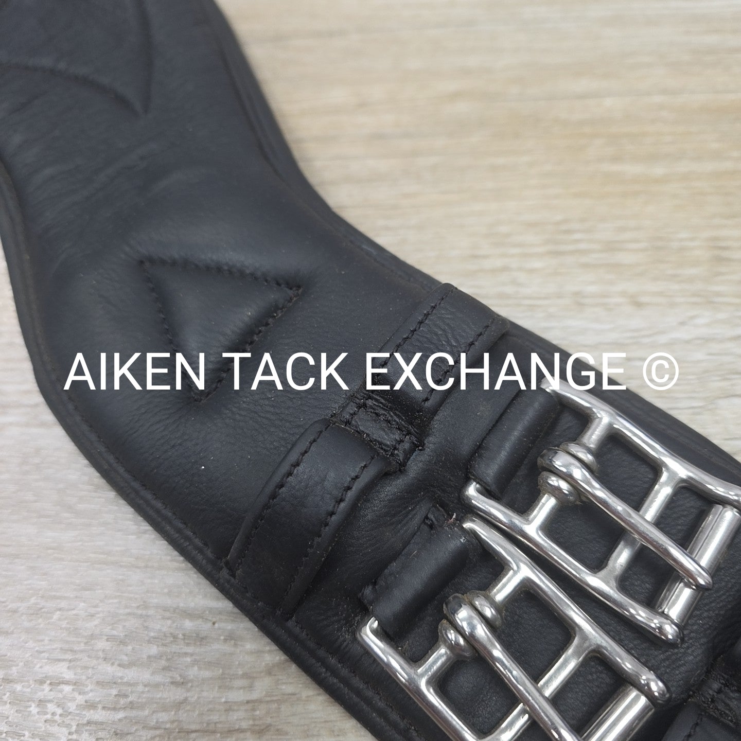HKM Premium Contour Dressage Girth, Black, 24"