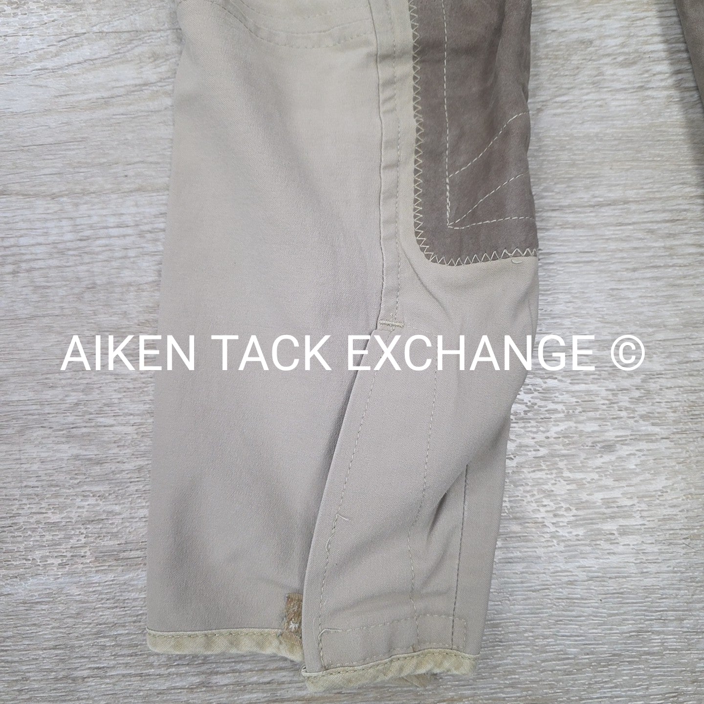 Tailored Sportsman Trophy Hunter Knee Patch Breeches, Size 30