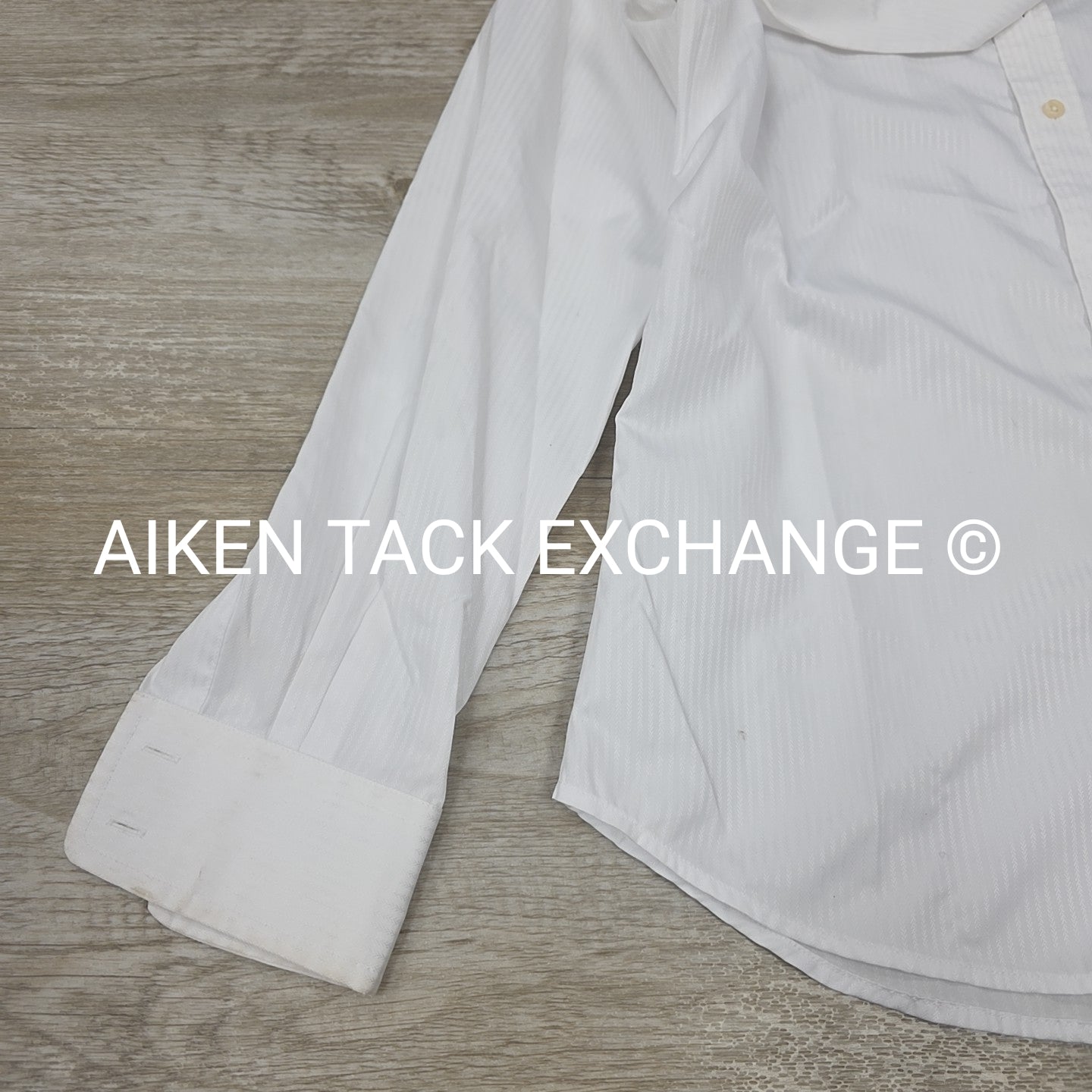 BARGAIN BUNDLE: 1 Beacon Hill, 1 Tailored Sportsman Show Shirt, Size 36