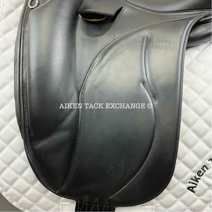 2016 Devoucoux Mendia Monoflap Dressage Saddle, 17" Seat, 2 Flap, Medium Wide Tree, Foam Panels, Full Buffalo Leather