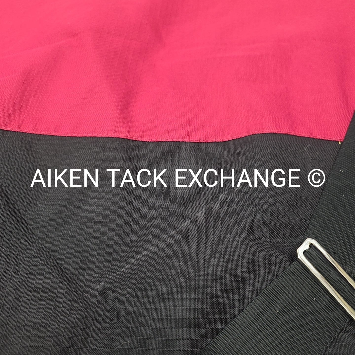 Saxon 600D Medium Turnout Blanket 78" (lining has some rips/tears)