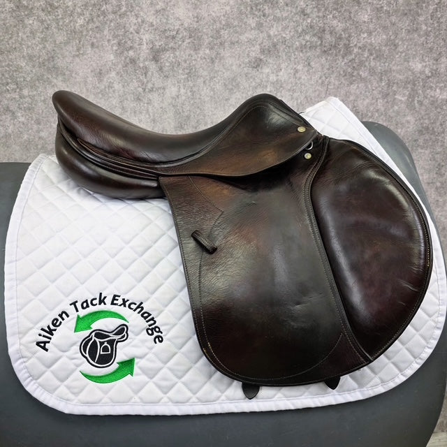 1999 Devoucoux Biarritz Close Contact Jump Saddle, 17" Seat, 3A Flap, Medium Tree, Foam Panels, Full Buffalo Leather