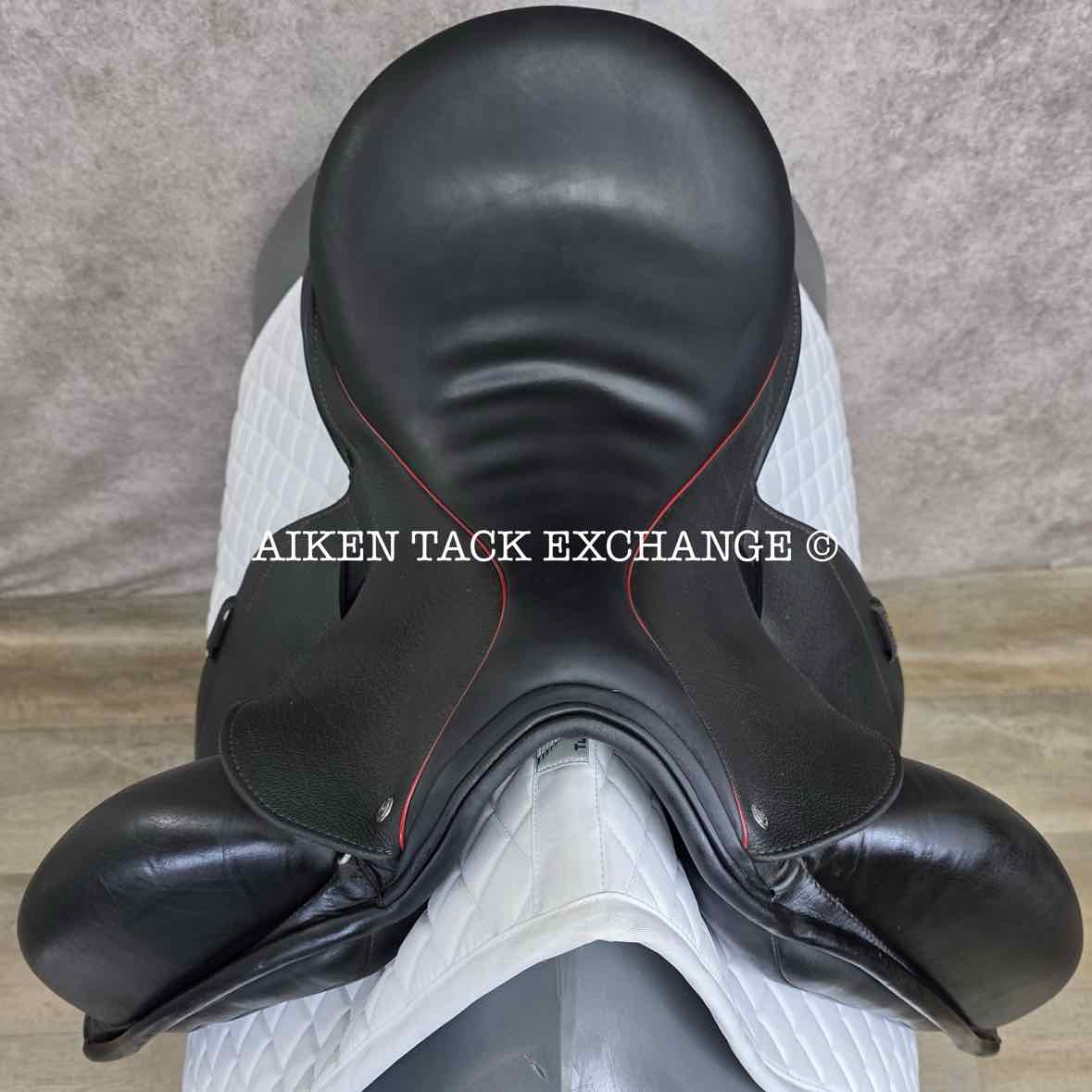 2018 Custom Saddlery Icon Flight Monoflap Dressage Saddle, 17.5" Seat, Adjustable Tree, Wool Flocked Panels